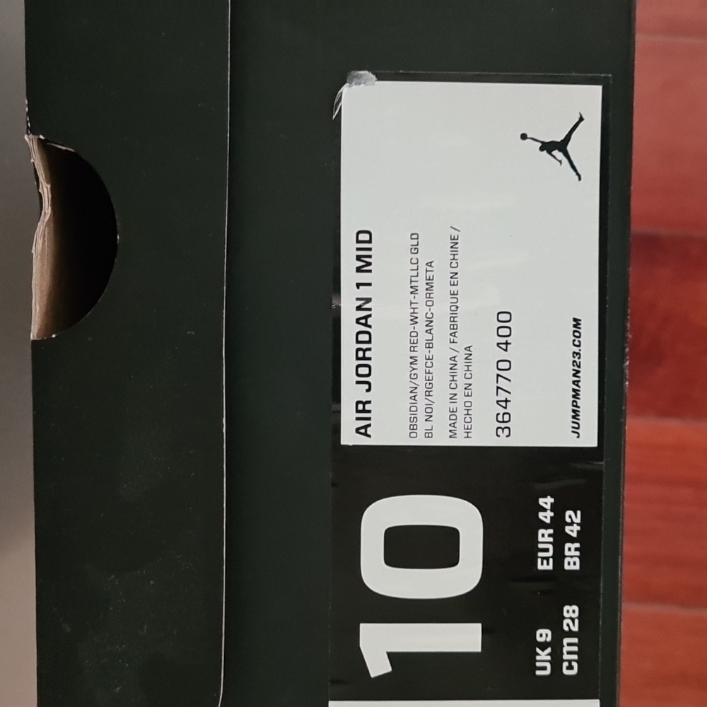 Jordan 1 mid size 10 Men's - Picture 4 of 4